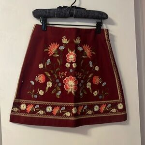 Brand NEW Francesca Flower Embroidered Burgundy Harper Heritage Skirt, size XS